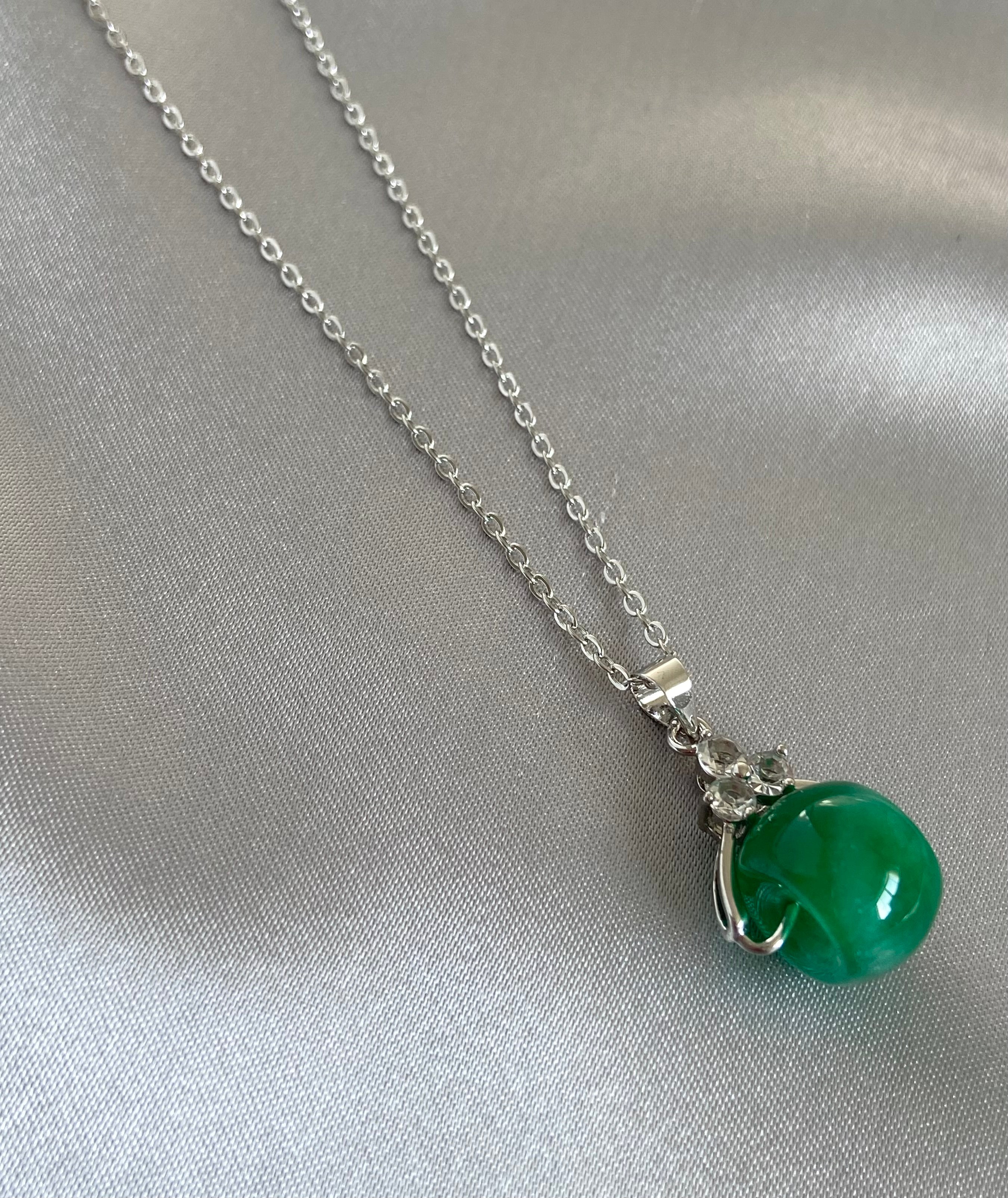 Custom Wire Wrapped Siberian Jade Necklace/Pendant Sterling Silver –  Treasure Tree Wire Wrapped Jewelry