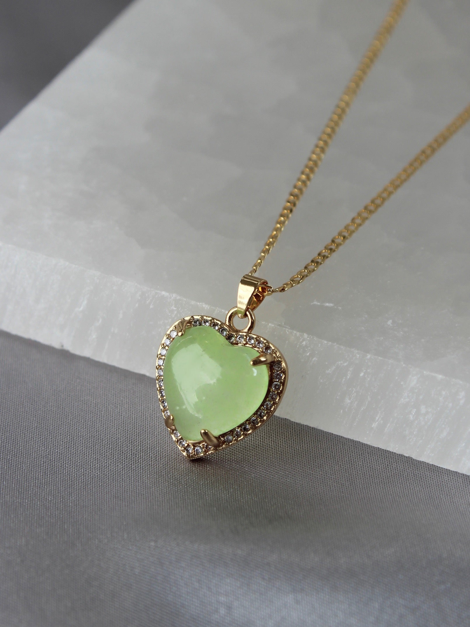 Light Jade Heart Necklace Gold